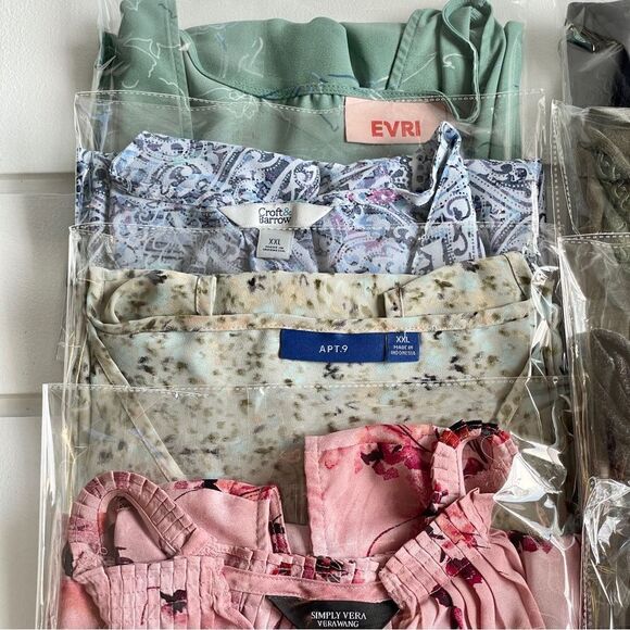 Plus Size Lot Great Resellers Lot - 13 Women’s Sleeveless Tank Tops XL - 2X - Picture 13 of 13